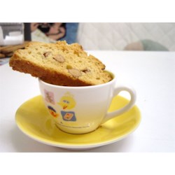 D'Amaretti Biscotti