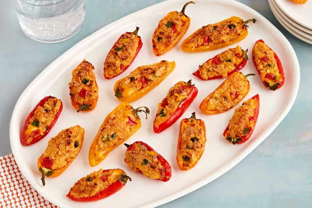 Chili con Queso-Stuffed Mini Peppers