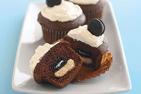 Mini OREO Surprise Cupcakes