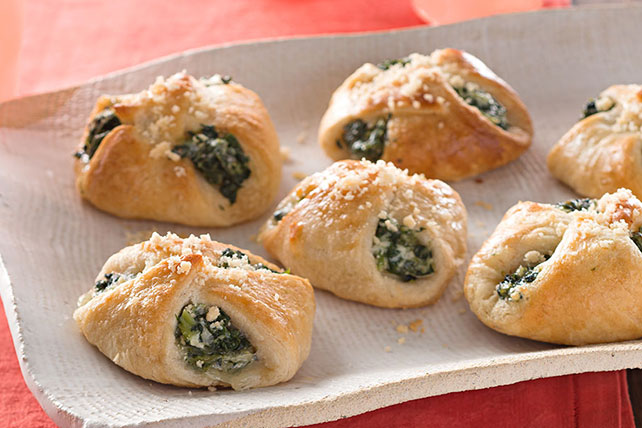 Cheesy Spinach Bundles