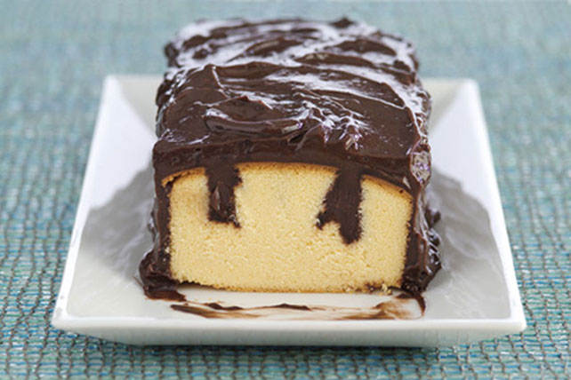 Easy Pudding Poke Cake