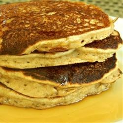 Whole Grain Banana Pancakes